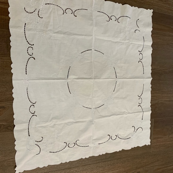 Table cloths - Picture 5 of 6